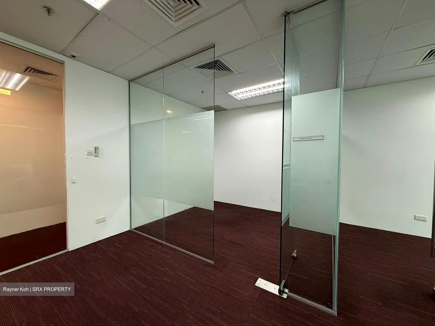 Sunshine Plaza (D7), Office #591800501